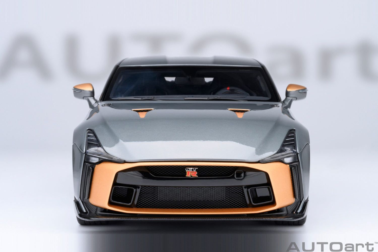 Nissan GT-R50 by Italdesign (Liquid Kinetic Silver/Energetic Sigma Gold)