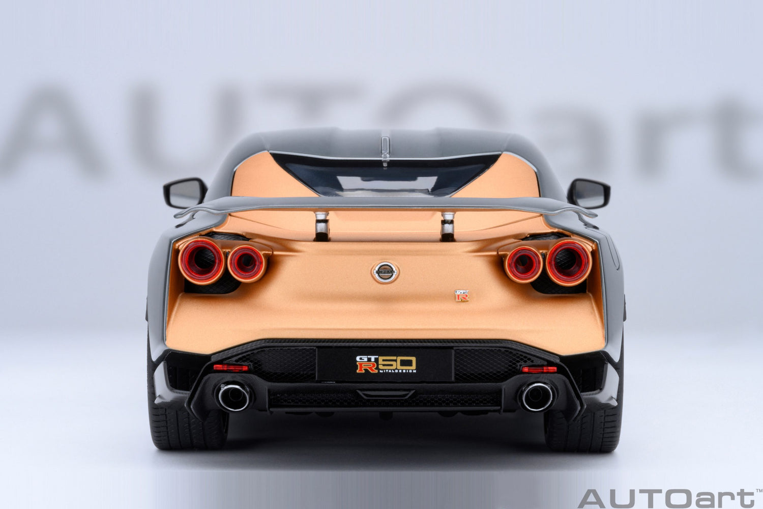 Nissan GT-R50 by Italdesign (Liquid Kinetic Silver/Energetic Sigma Gold)