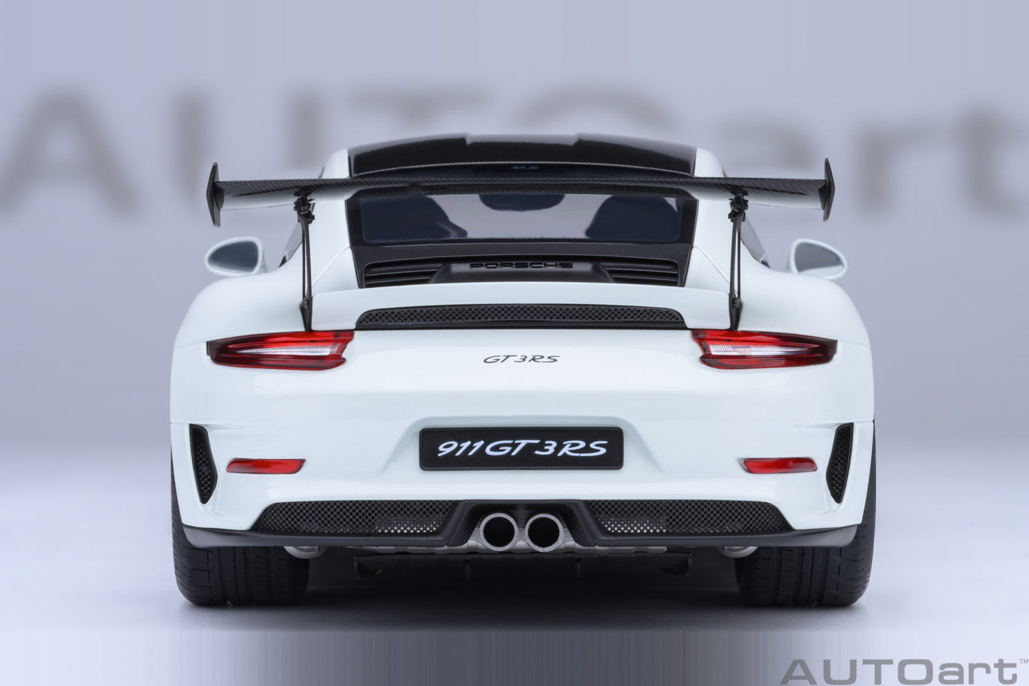 AutoArt 1:18-Porsche 911 (991.2) GT3 RS Weissach Package (White) AA78176
