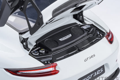 AutoArt 1:18-Porsche 911 (991.2) GT3 RS Weissach Package (White) AA78176