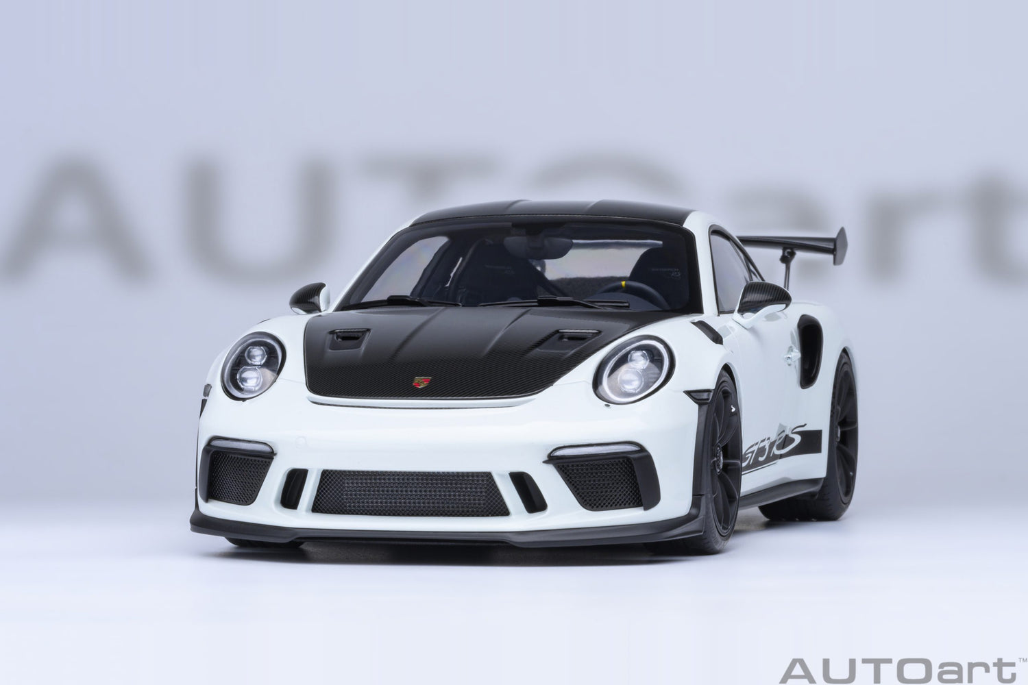 AutoArt 1:18-Porsche 911 (991.2) GT3 RS Weissach Package (White) AA78176