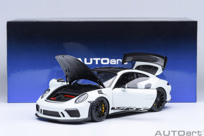 AutoArt 1:18-Porsche 911 (991.2) GT3 RS Weissach Package (White) AA78176