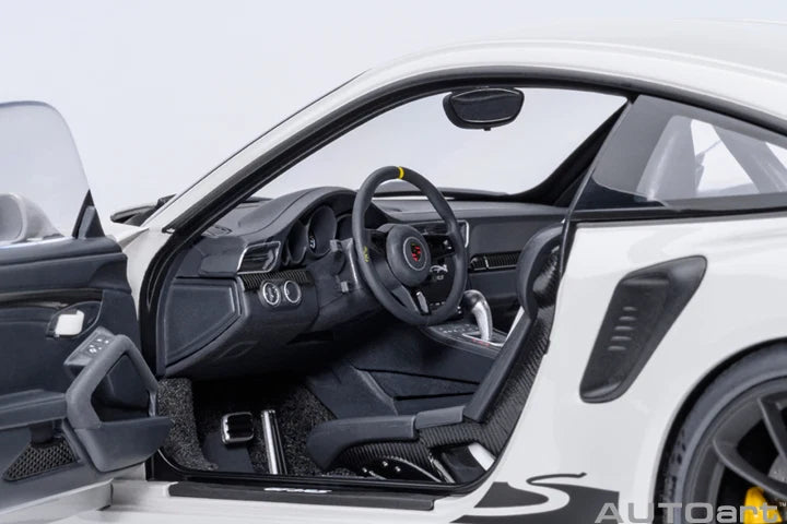 AUTOart 1:18 Porsche 911 (991.2) GT3 RS – Crayon – AA78180