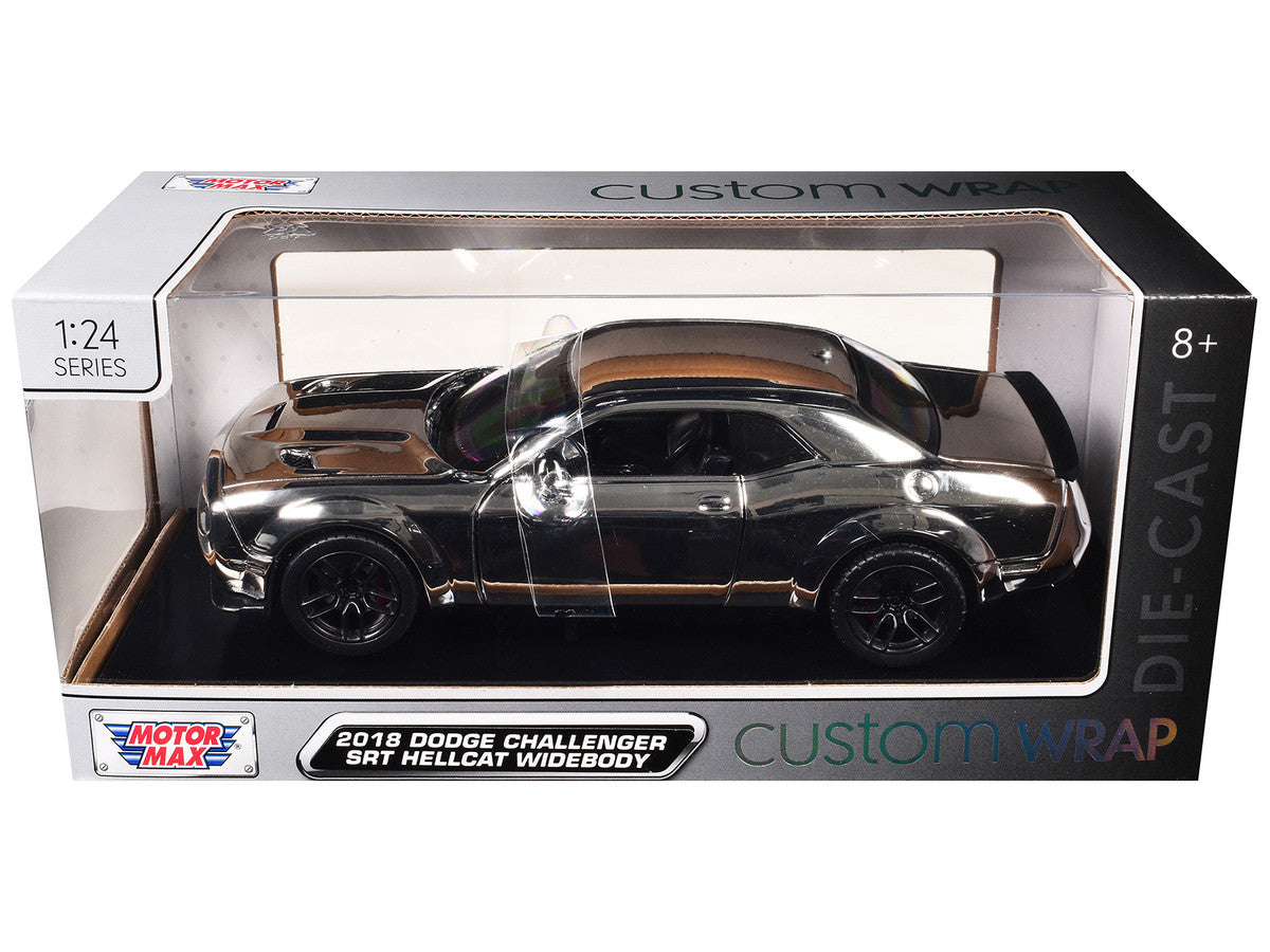 Motormax 1:24 - Dodge Challenger SRT Hellcat Widebody – Chrome – Custom Wrap - 79095