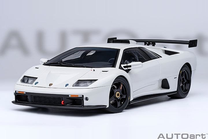 AutoArt 1:18- LAMBORGHINI DIABLO GTR (IMPACT WHITE) AA79136