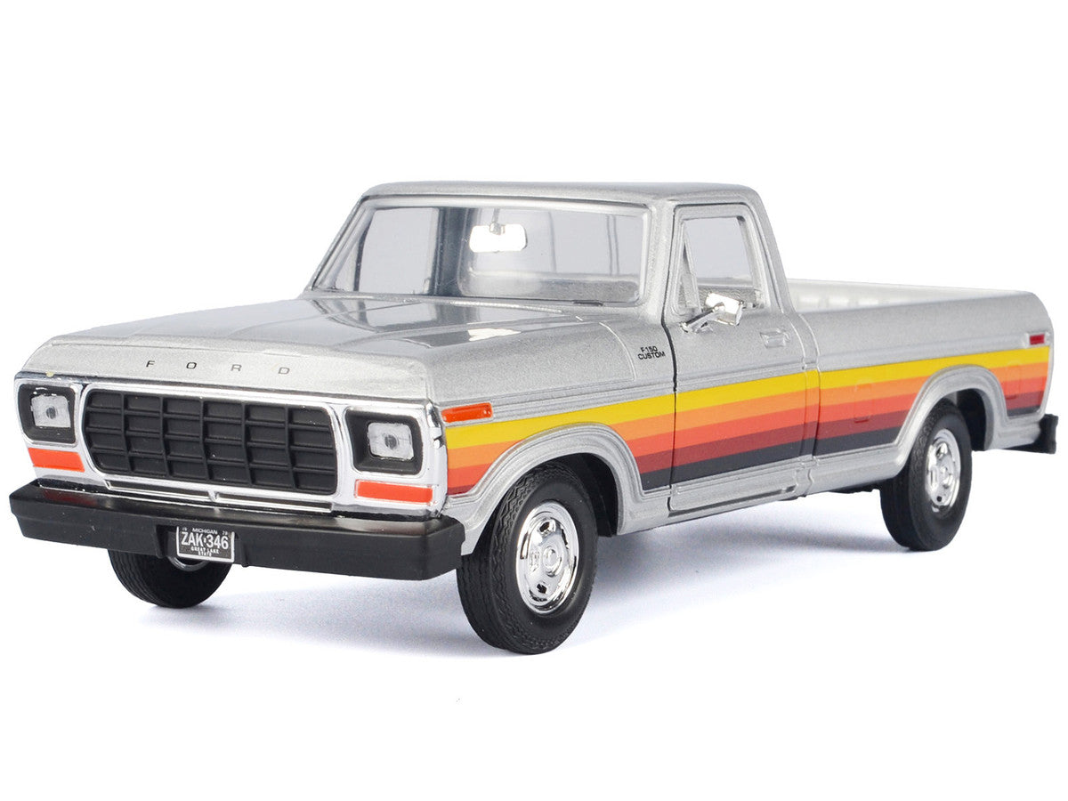 1979 Ford F-150 Custom – Silver with Gradient Stripes 