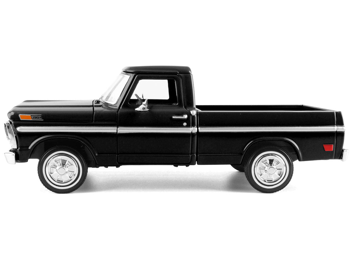 1972 Ford F-100 – Black