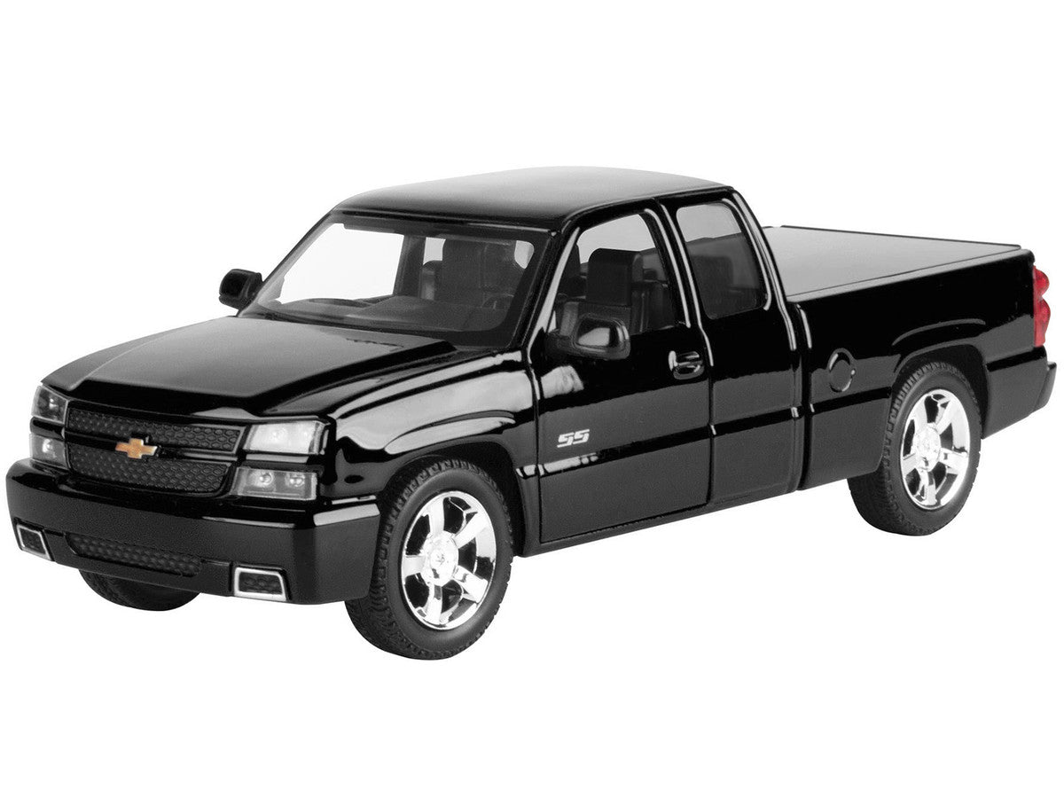 2006 Chevrolet Silverado SS – Black