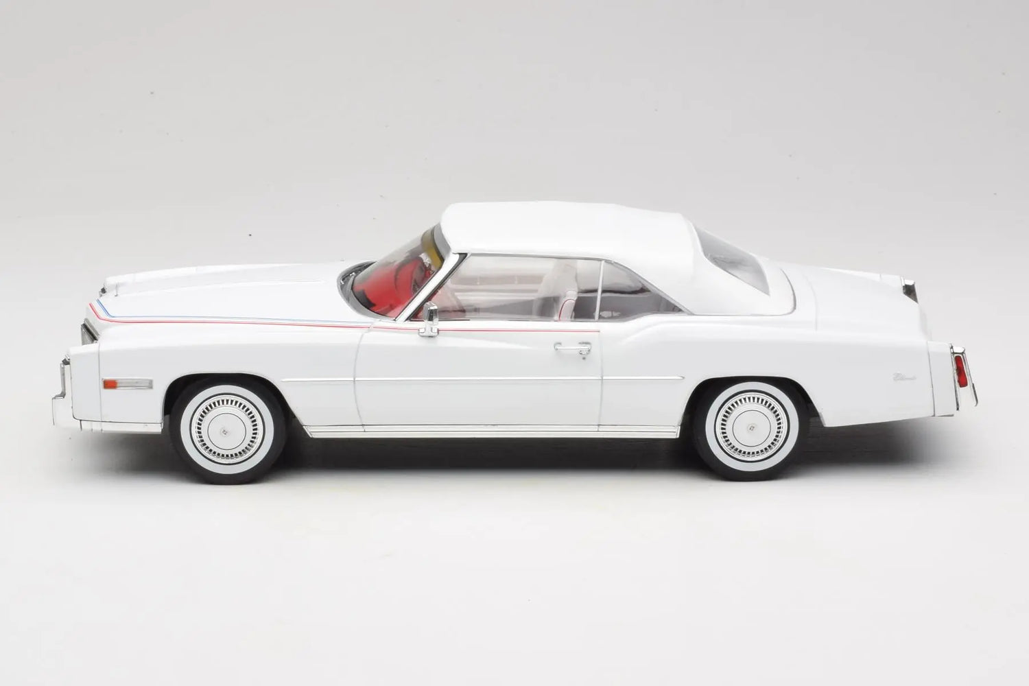 1976 Cadillac Eldorado Convertible (White)