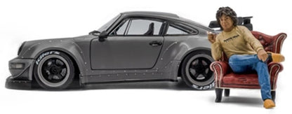(PRE-ORDER 2025-26) SOLIDO-Porsche 964 RWB 1:18th Nardo Grey Body Kit with Akira Nakai Figure