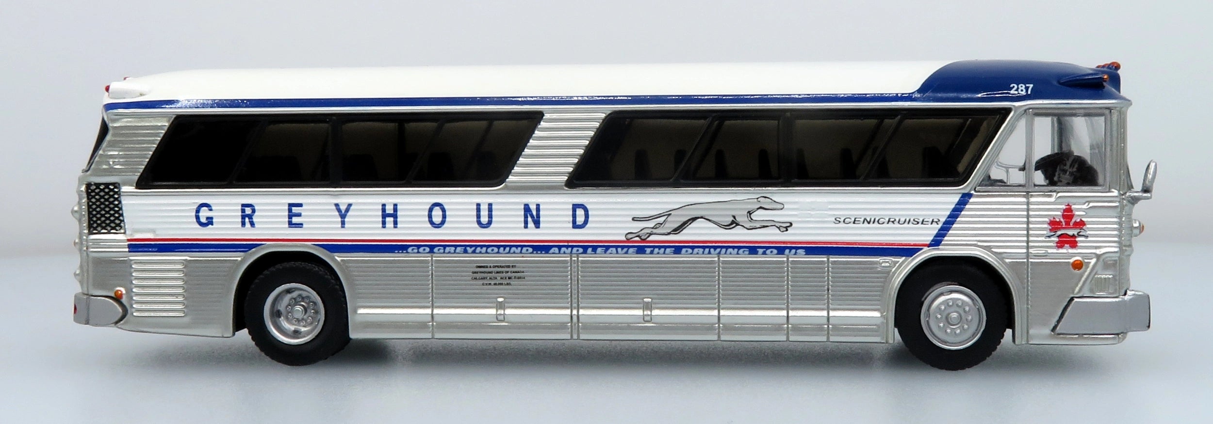 MCI MC-5A Coach: Greyhound Canada