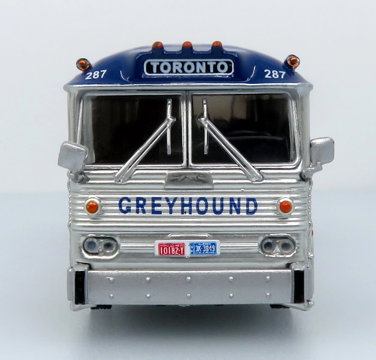 MCI MC-5A Coach: Greyhound Canada