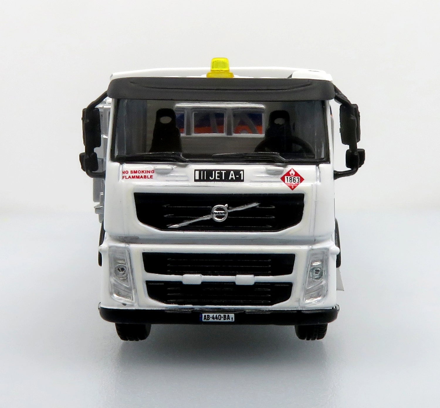 Volvo FM500 w/ Esterer Aviation Refueling Tanker: Gulf Aviation