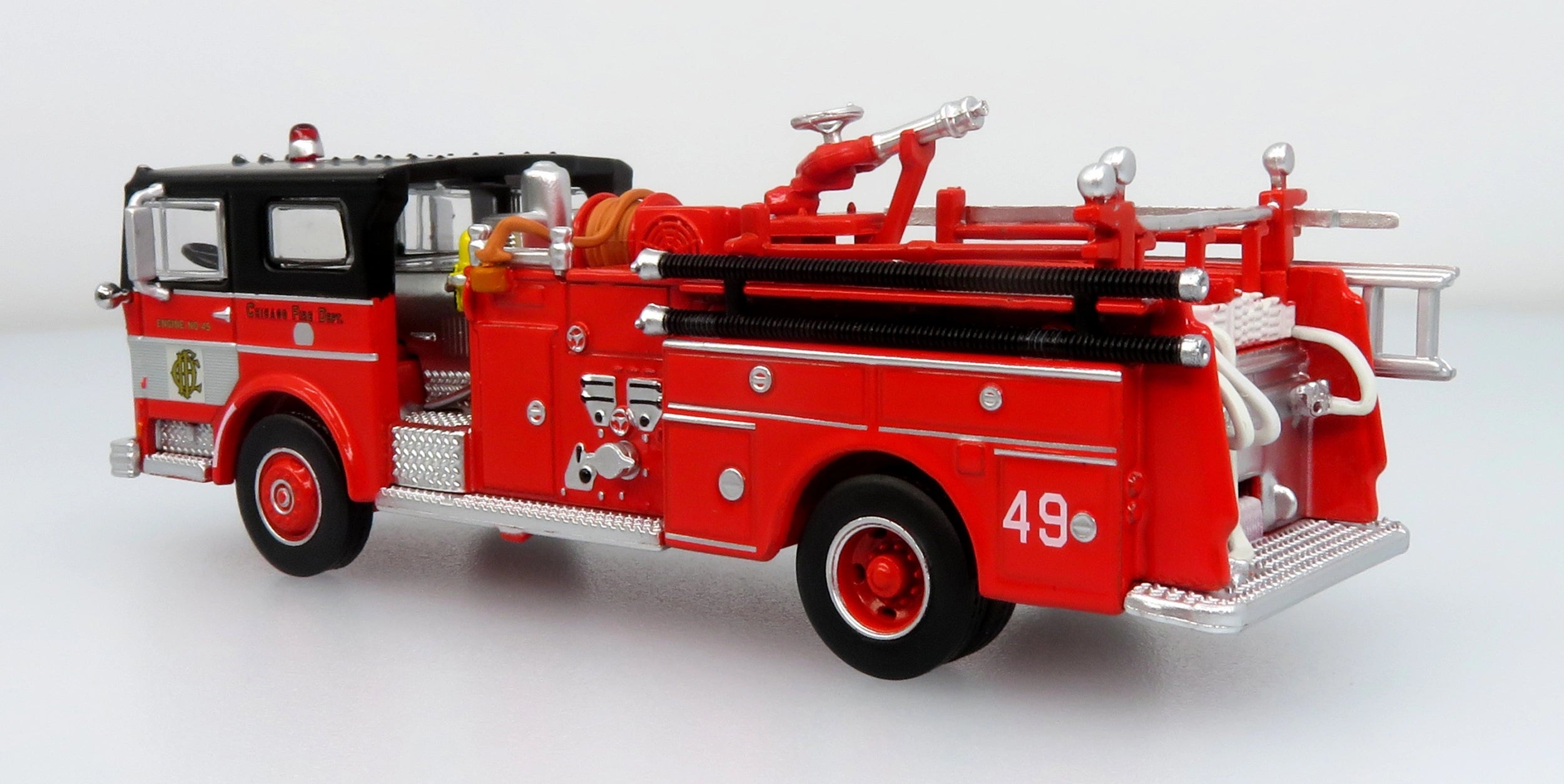 1974 Ward LaFrance Fire Engine: Chicago Fire Department — Engine 49