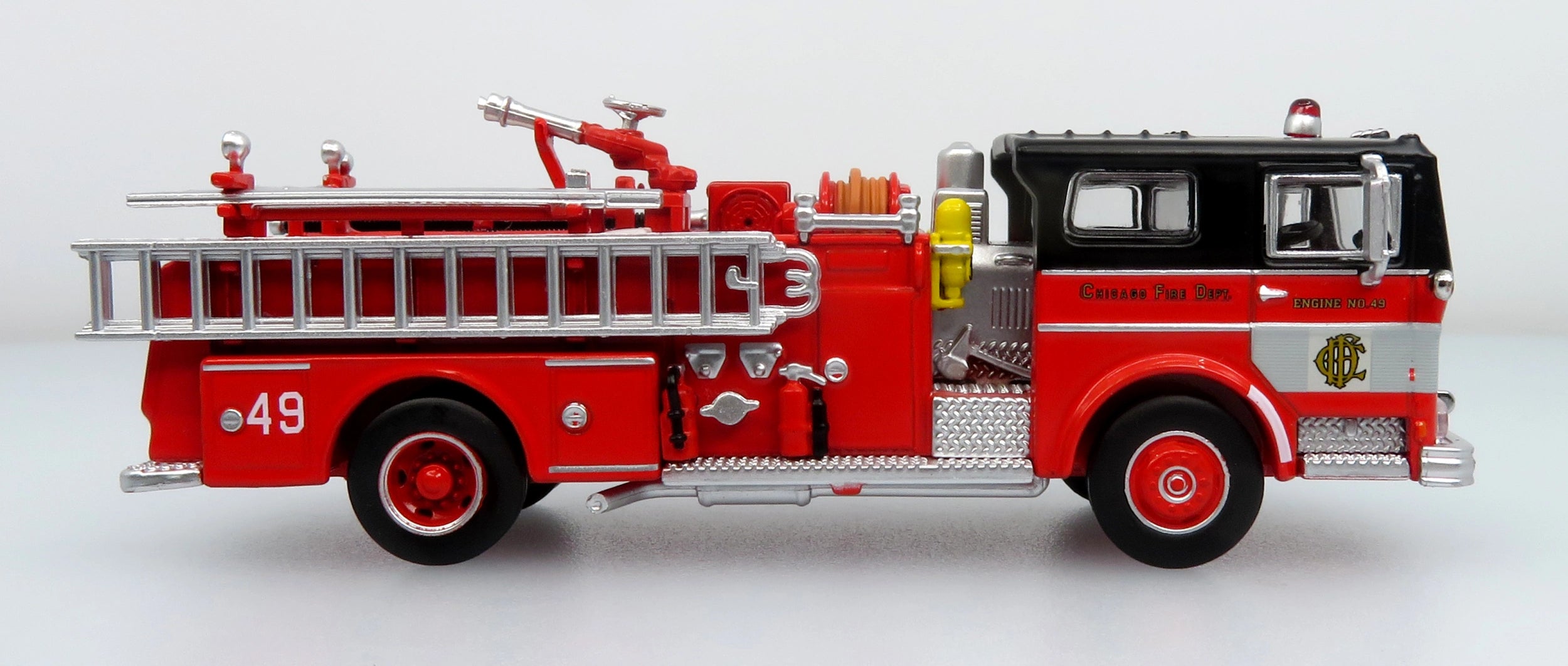 1974 Ward LaFrance Fire Engine: Chicago Fire Department — Engine 49