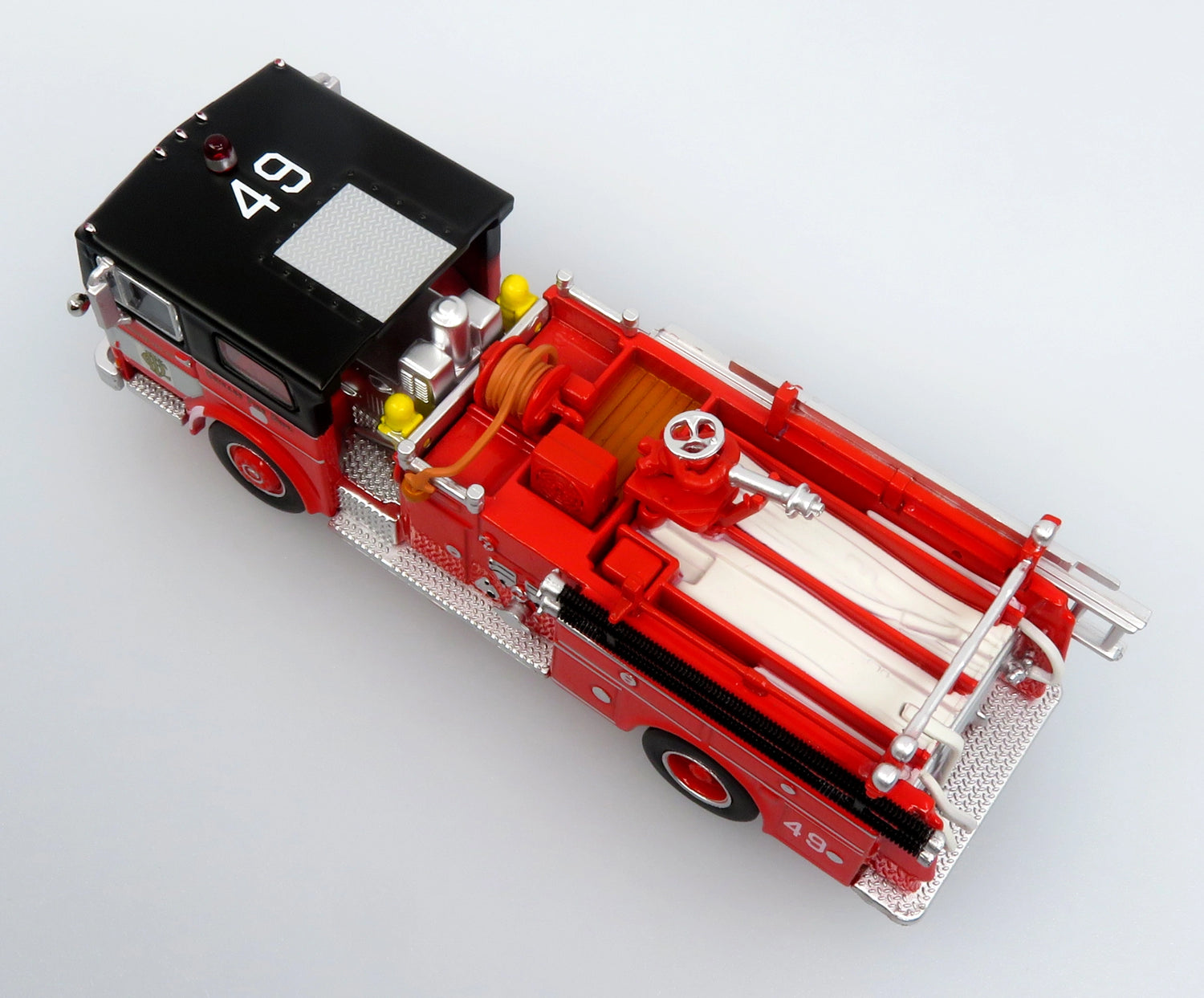 1974 Ward LaFrance Fire Engine: Chicago Fire Department — Engine 49