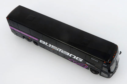 Autobus MCI D4520 Coach Bustang 1:87 — Iconic Replicas 87-0650