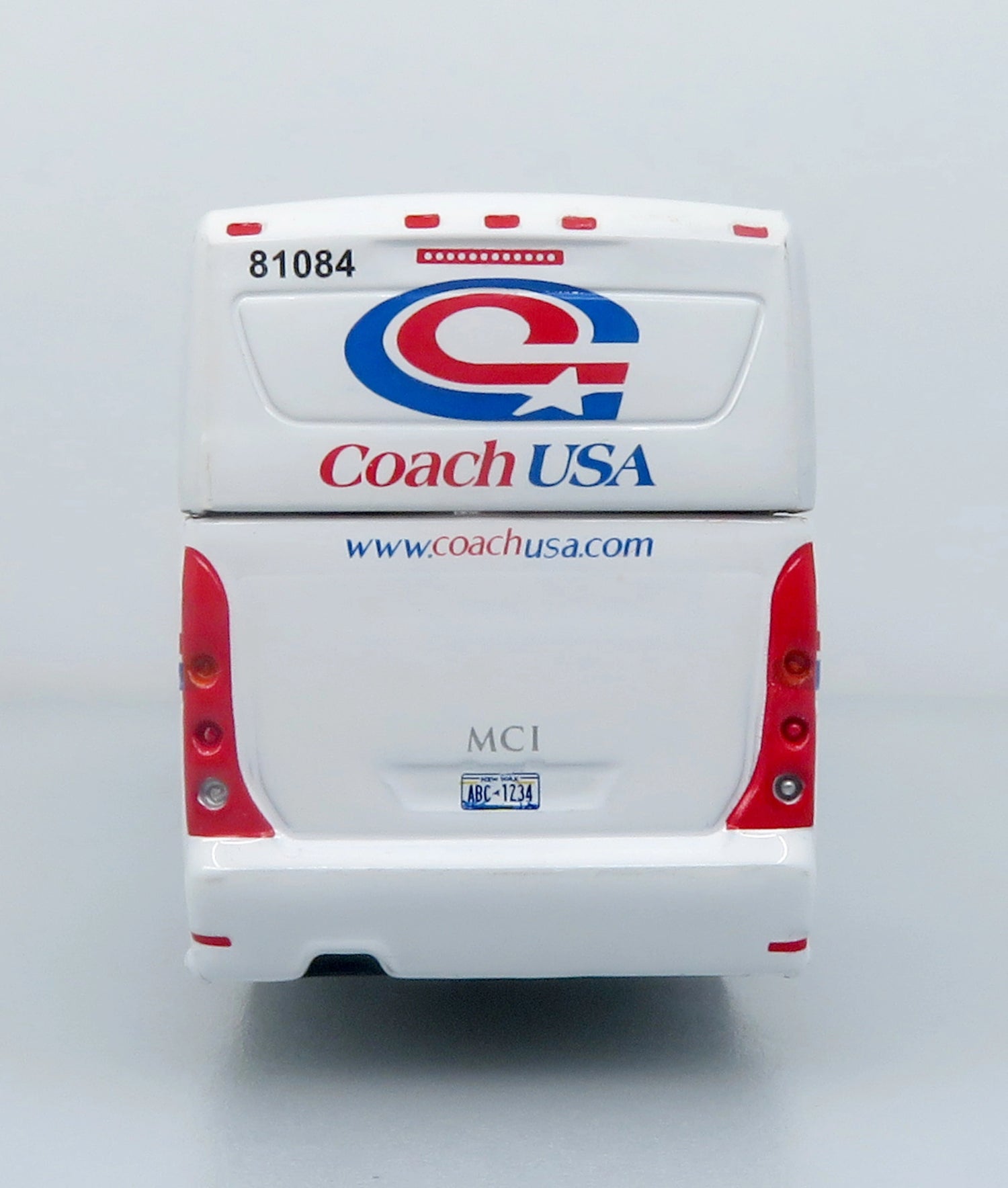 Autobus MCI D4520 Coach Coach USA 1:87 — Iconic Replicas 87-0652