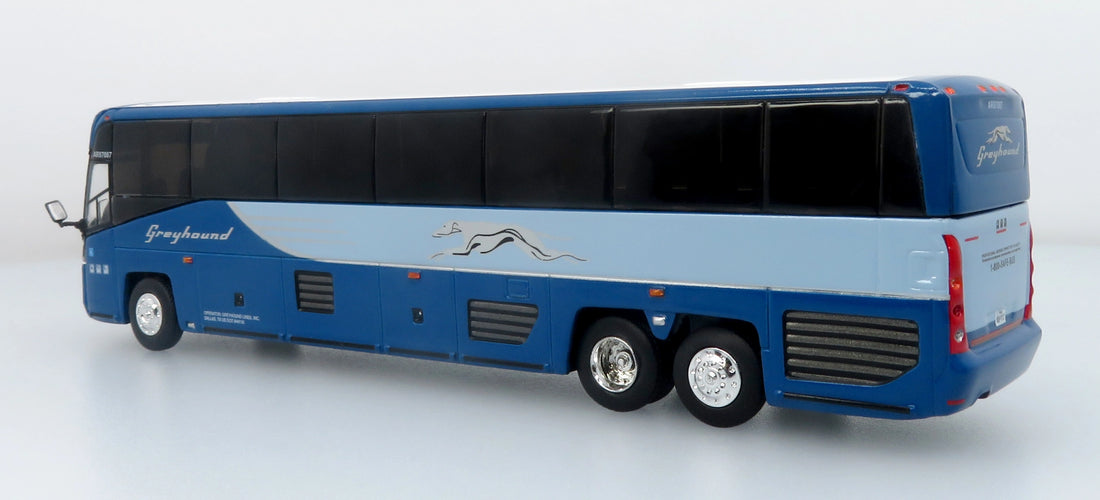Autobus MCI D4520 Coach Greyhound Lines 1:87 — Iconic Replicas 87-0654