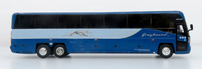 Autobus MCI D4520 Coach Greyhound Lines 1:87 — Iconic Replicas 87-0654