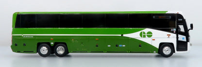 Autobus MCI D4520 Coach GO Transit 1:87 — Iconic Replicas 87-0657