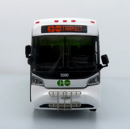 Autobus MCI D4520 Coach GO Transit 1:87 — Iconic Replicas 87-0657