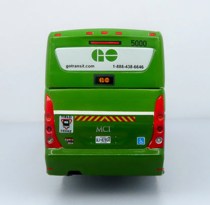 Autobus MCI D4520 Coach GO Transit 1:87 — Iconic Replicas 87-0657
