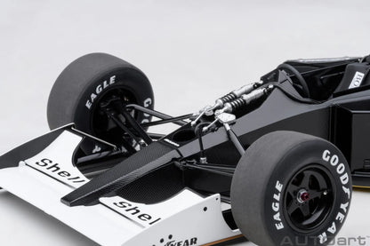 AutoArt-McLaren Honda MP4/6 1991 