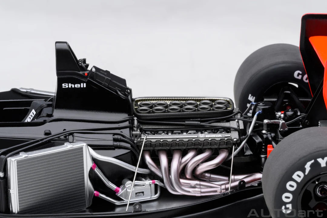 AutoArt-McLaren Honda MP4/6 1991 
