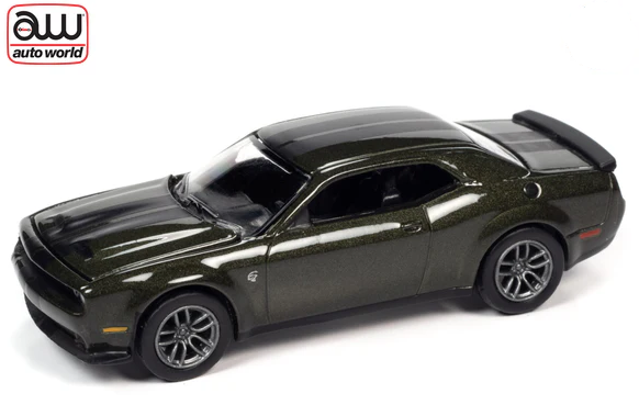 2019 Dodge Challenger Hellcat (F8 Green Metallic w/Twin Carbon Stripes)