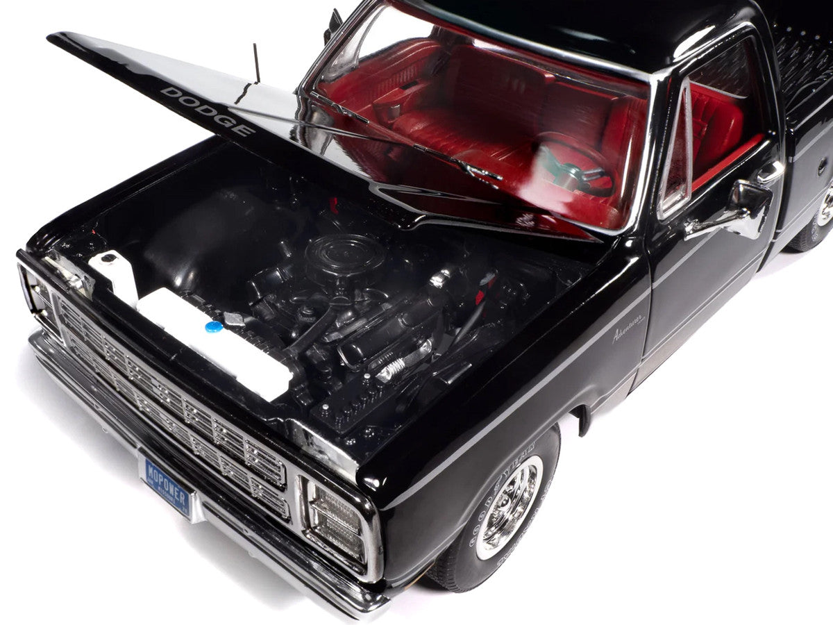 1979 Dodge Adventurer Sweptline (Noir/Black)