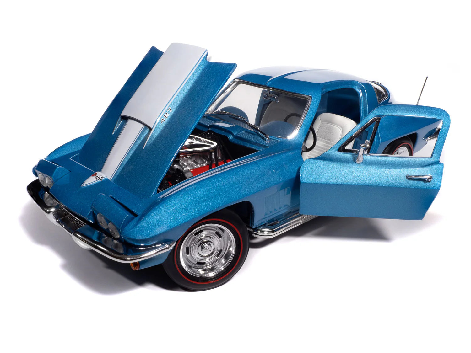1967 Chevrolet Corvette Stingray Light Metallic Blue – American Muscle 1:18 – AMM1376/06
