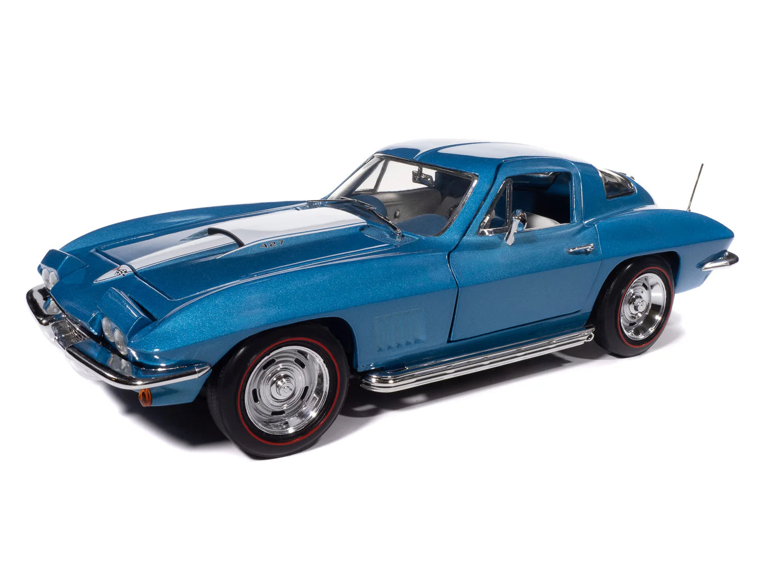 1967 Chevrolet Corvette Stingray Light Metallic Blue – American Muscle 1:18 – AMM1376/06