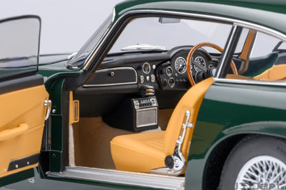 Aston Martin DB5 (British Racing Green)