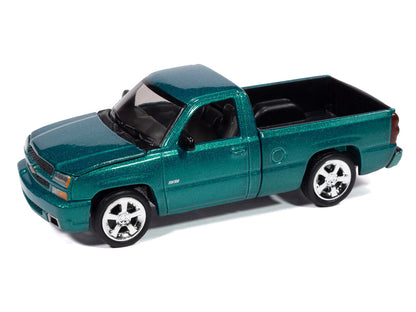 AUTO WORLD - 2005 Chevrolet Silverado SS Custom (Teal Metallic)