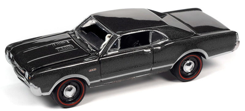 1967 Oldsmobile 442 in Antique Pewter