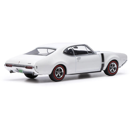 IXO Models 1:43 1970 Oldsmobile 442 W-30 Coupe – White – CLC621N22