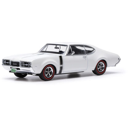 IXO Models 1:43 1970 Oldsmobile 442 W-30 Coupe – White – CLC621N22