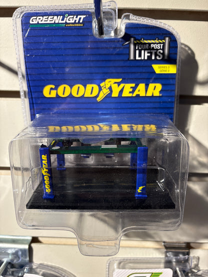Goodyear Tires Four-Post Lifts Series 3 chase