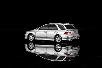 Motorhelix 1:64 Subaru Impreza Wagon WRX STi Ver. VI – Arctic Silver Metallic – M67103