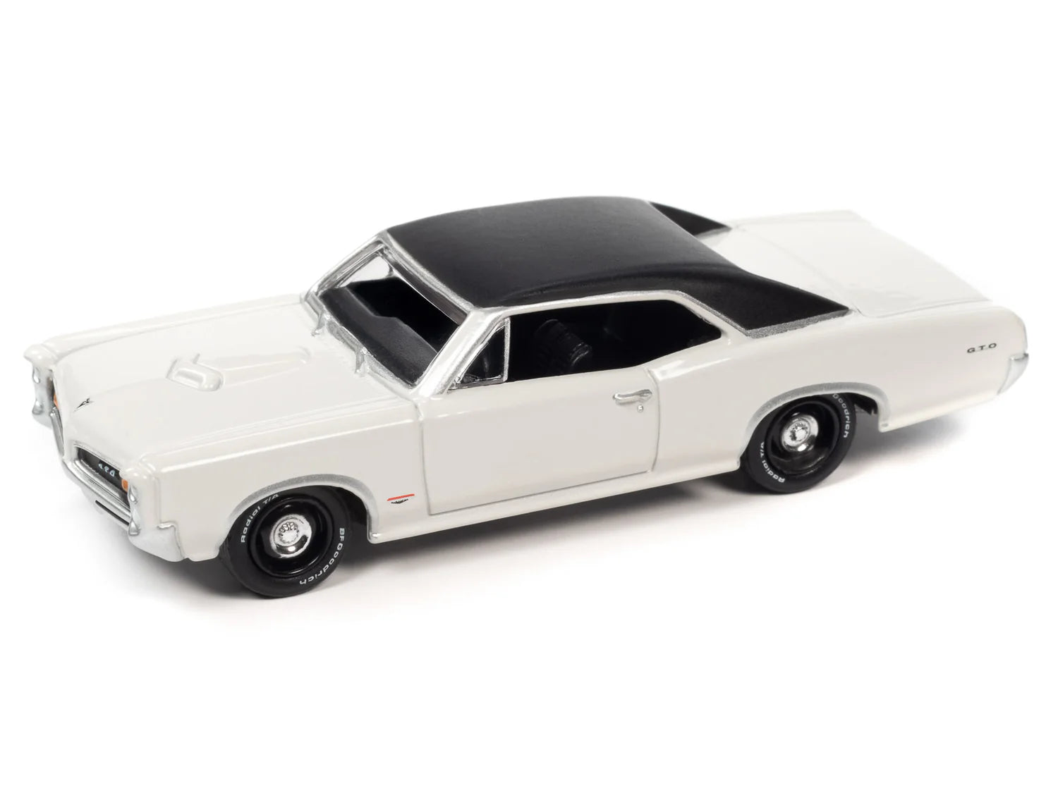 1966 Pontiac GTO in Cameo Ivory by Johnny Lightning 1/64
