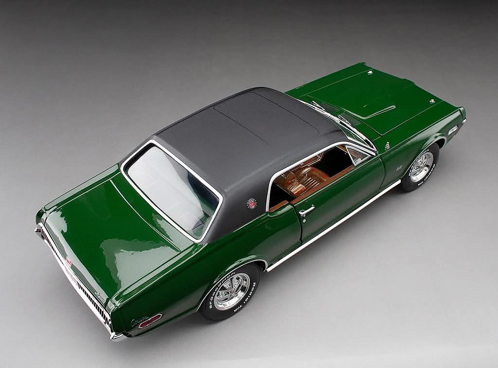 (PRE-ORDER HIVER/WINTER 2025) Mercury Cougar XR7G 1968