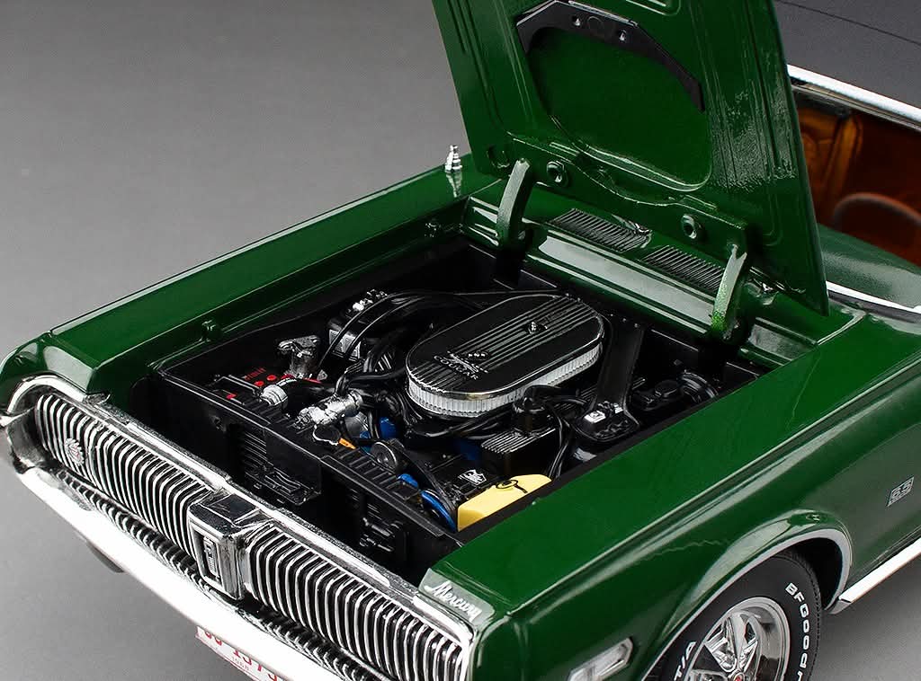 (PRE-ORDER HIVER/WINTER 2025) Mercury Cougar XR7G 1968