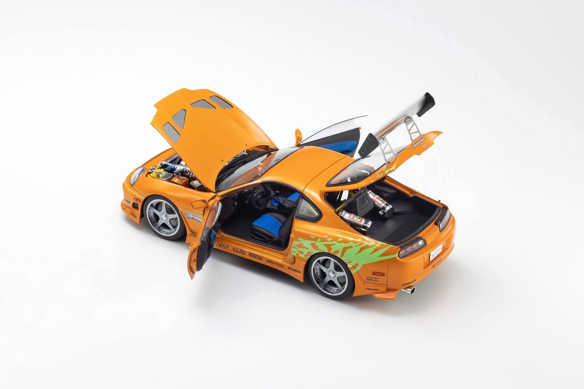 (PRE-ORDER 2026) KYOSHO 1:18 - 1994 Toyota Supra - Brian&