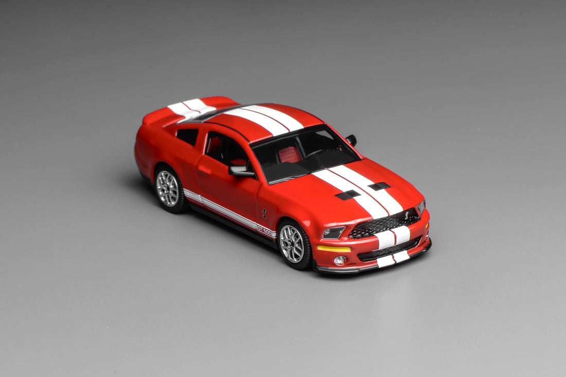 Motorhelix x Greenlight 1:64 Ford Mustang Shelby GT500 2007 rouge GL-1251005A
