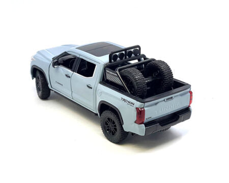 MiJo Exclusives 1:24 2023 Toyota Tundra TRD Off-Road 4×4 – Lunar Rock H08555R-LR