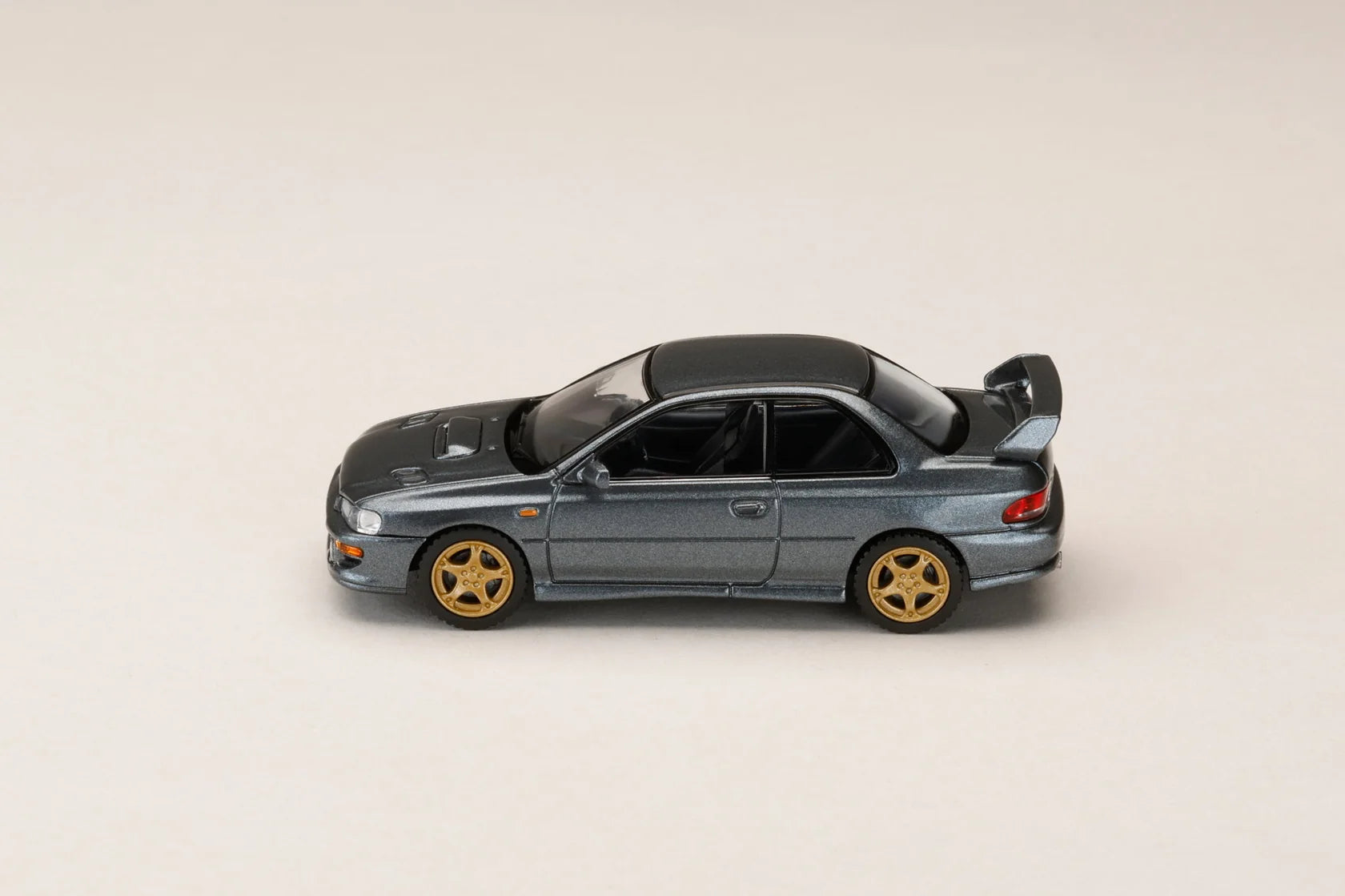 Subaru Impreza WRX Type R STI Version avec pare-chocs avant WR Type Cool Grey 1:64 – Hobby Japan JDM64 HJDM006-21