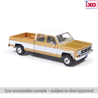 (PRE-0RDER 2026) 1975 GMC Sierra Classic - (Yuba Gold)