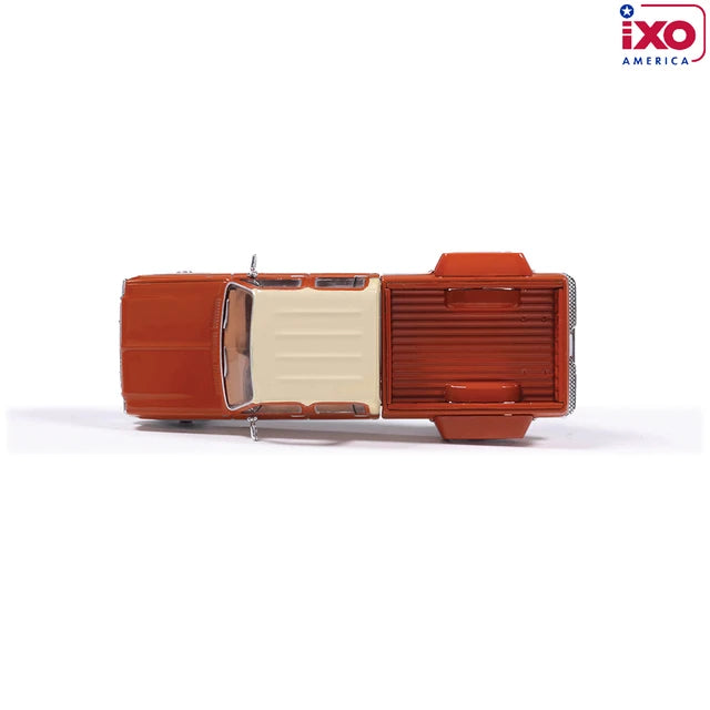 IXO America 1:64 1975 Chevrolet K30 Crew Cab Dually – Grecian Bronze / Santa Fe Tan – IA64019