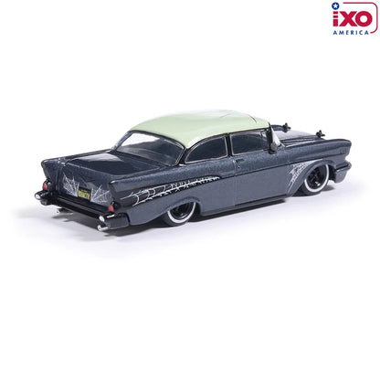 IXO America 1:64 1957 Chevrolet Bel Air Lowrider – Halloween – IA64040